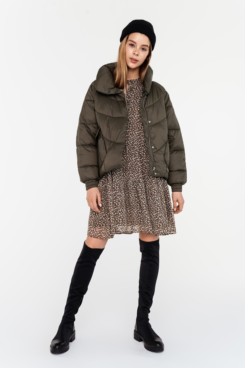 куртка стеганая утепленная с высоким воротом - цвет зеленый - 3