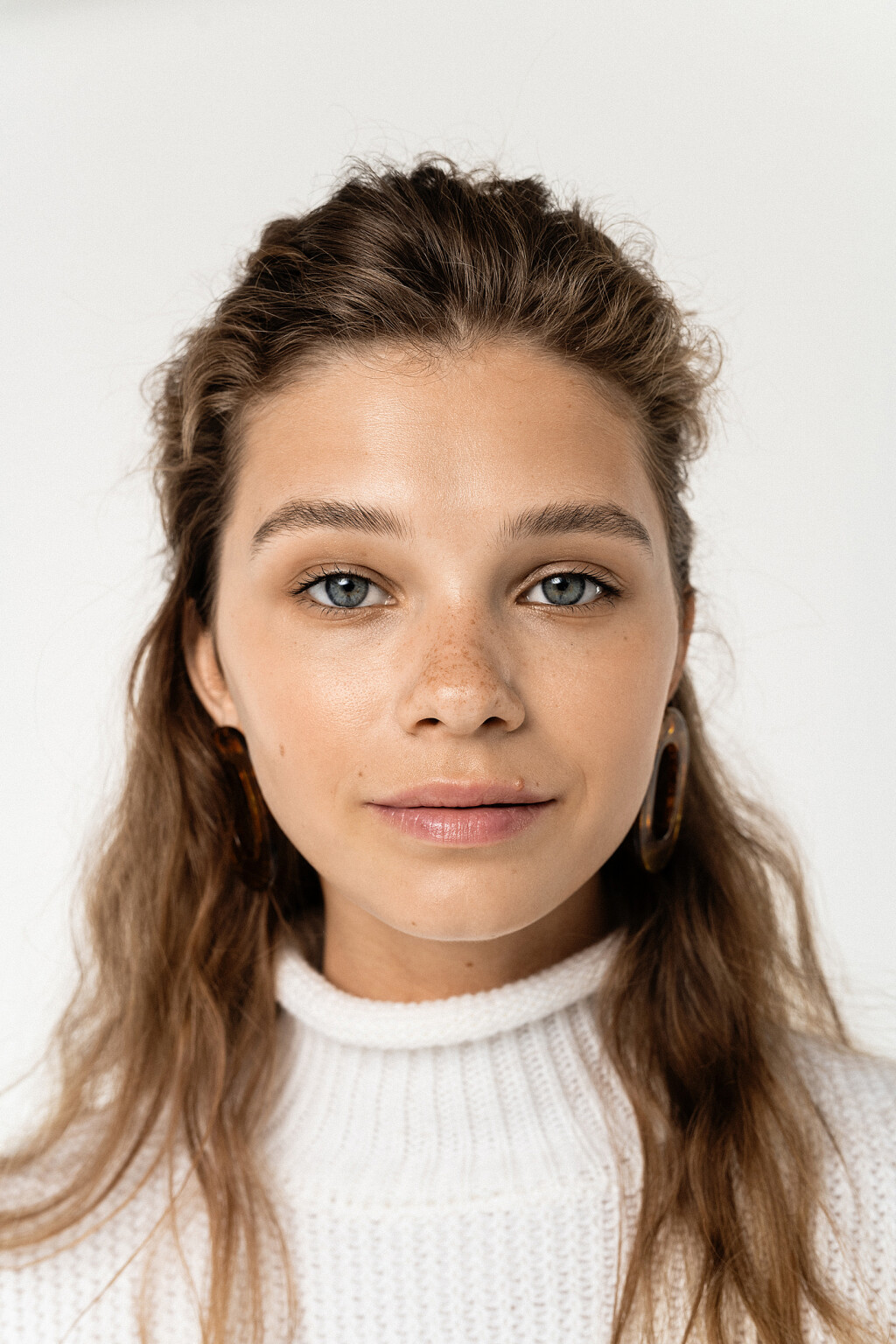 свитер вязаный с воротником-стойкой - цвет белый - 4