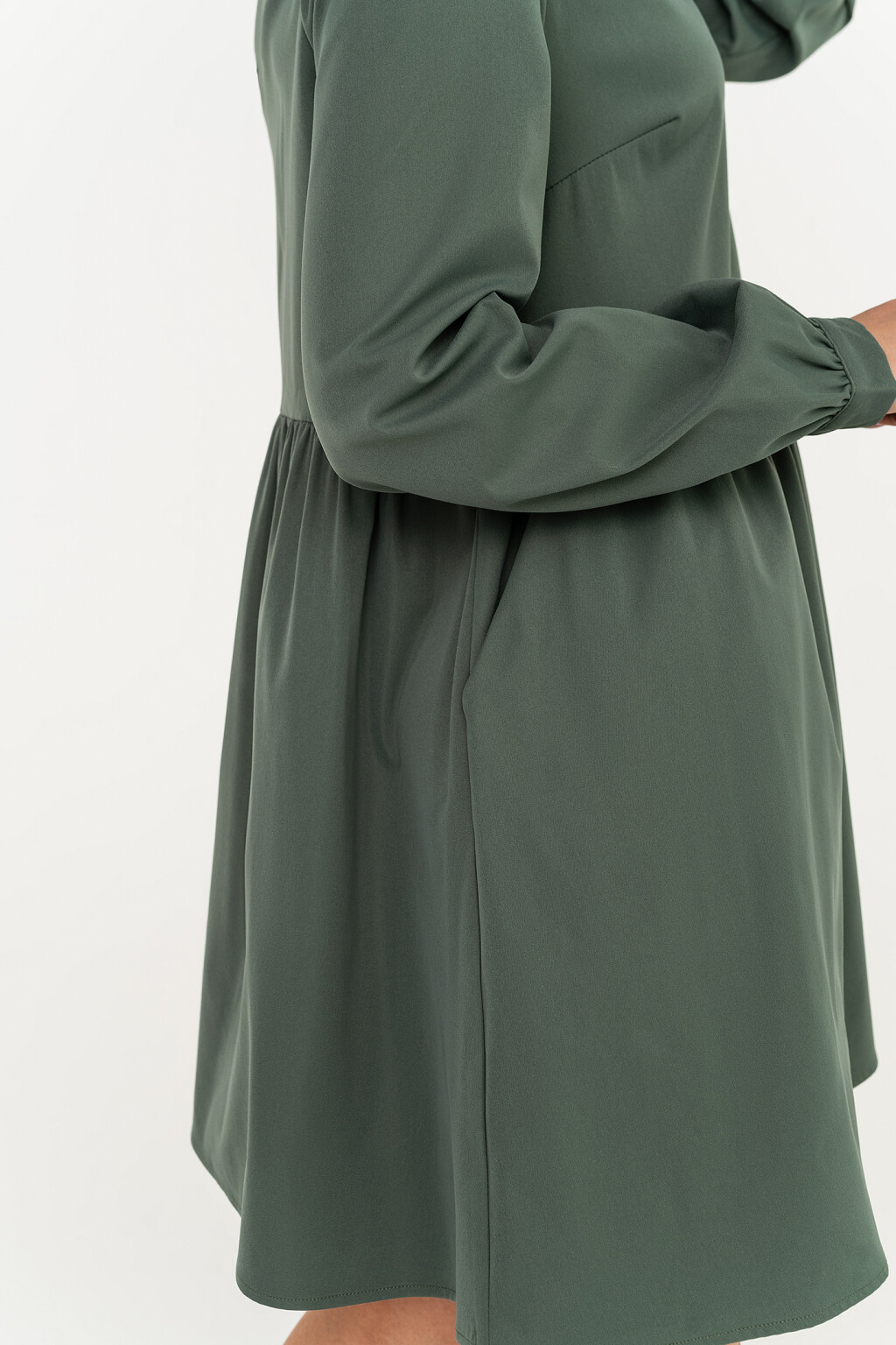 платье с объемными рукавами и завышенной талией - цвет зеленый - 2