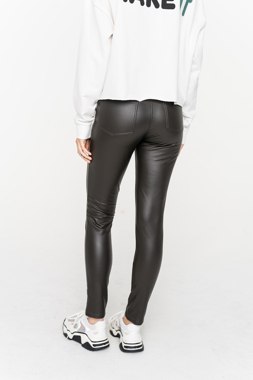 Леггинсы из искусственной кожи - цвет зеленый - 4