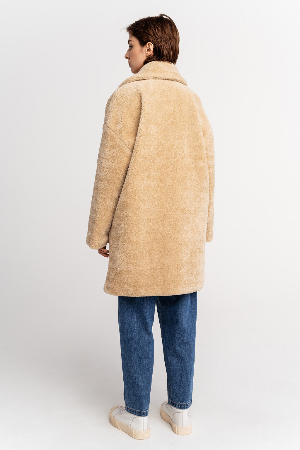 шуба oversize из искусственного меха - цвет бежевый - 6