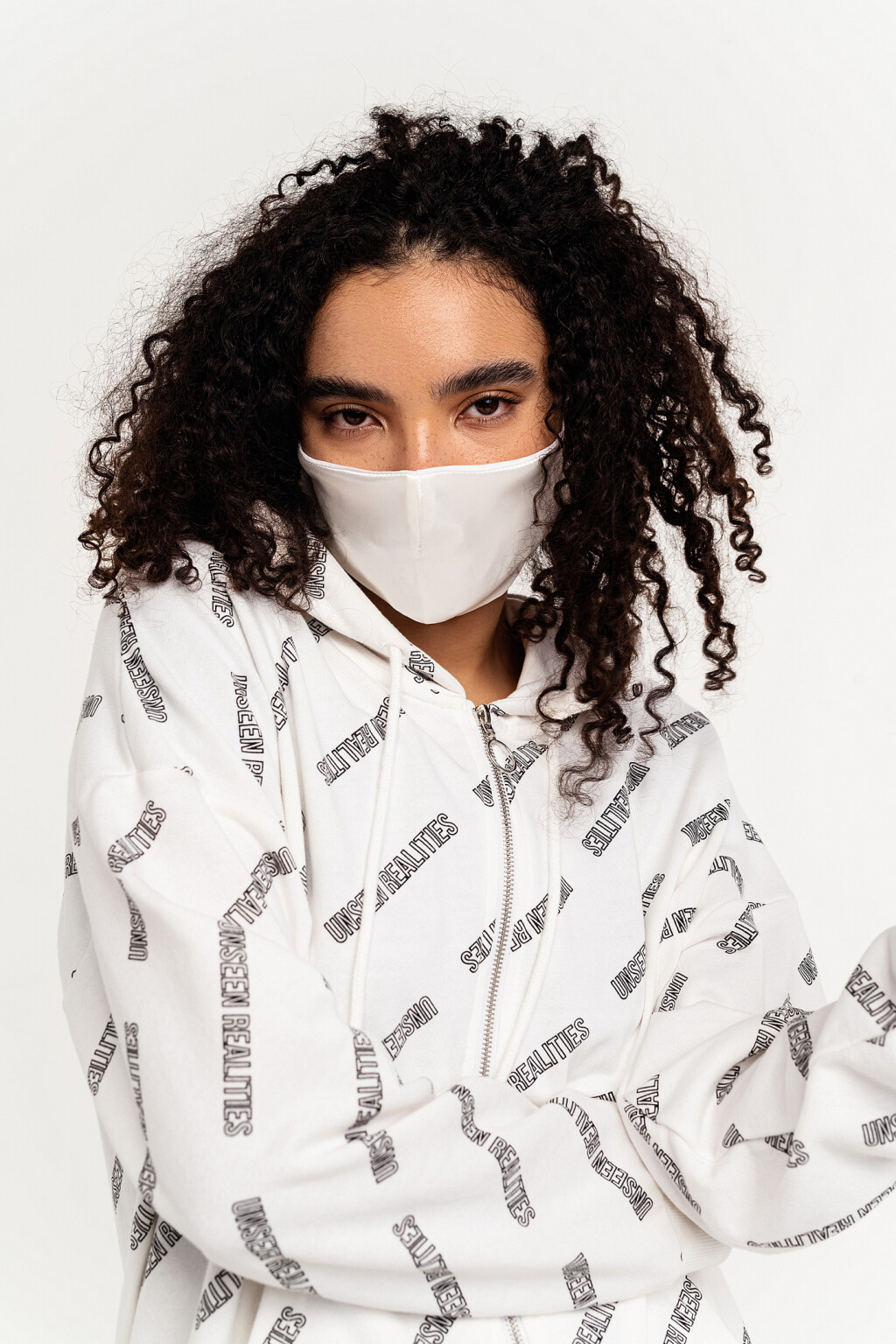 Маска лицевая гигиеническая - цвет розовый - 1