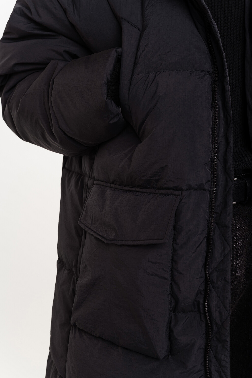 пуховик объемный удлиненный с капюшоном - цвет черный - 5