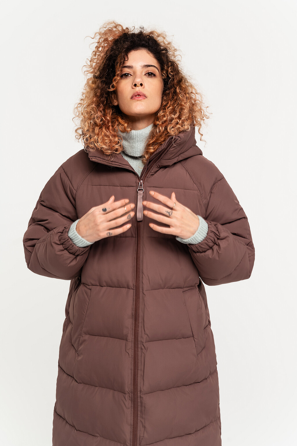 пальто длинное стеганое oversize с капюшоном - цвет бежевый - 3