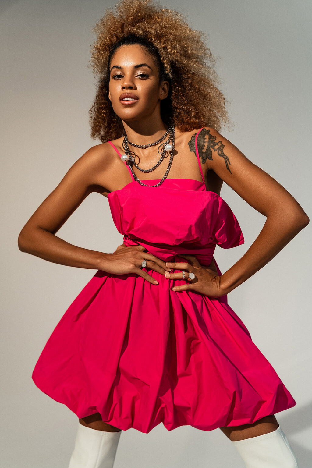 платье с драпировкой и пышной мини-юбкой - цвет розовый - 1