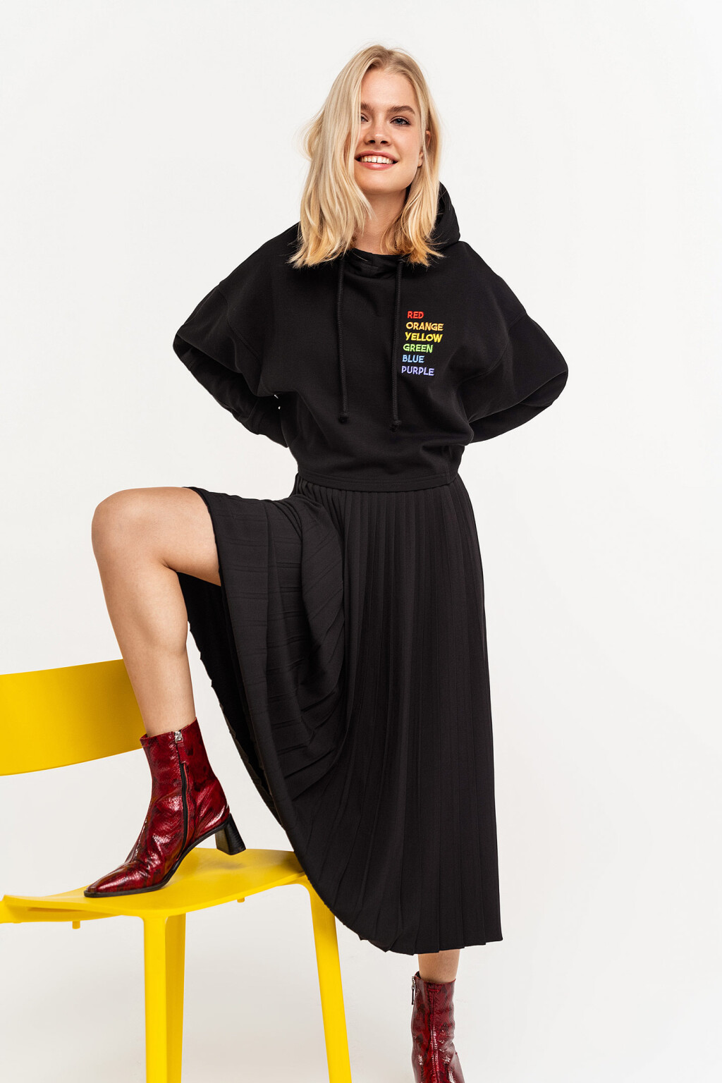 Юбка миди плиссе с потайной молнией сбоку - цвет черный - 4