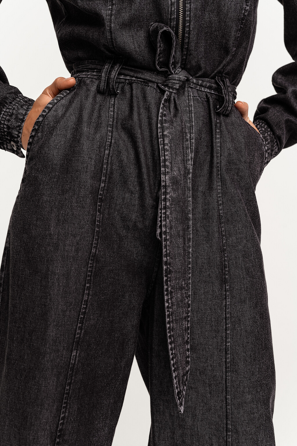 Комбинезон длинный джинсовый на молнии - цвет серый - 4