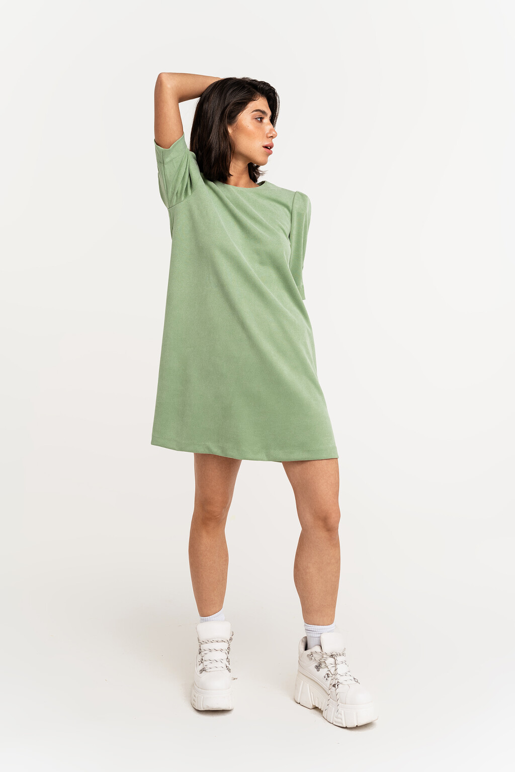 Платье мини свободного кроя с рукавами-фонариками - цвет зеленый - 1