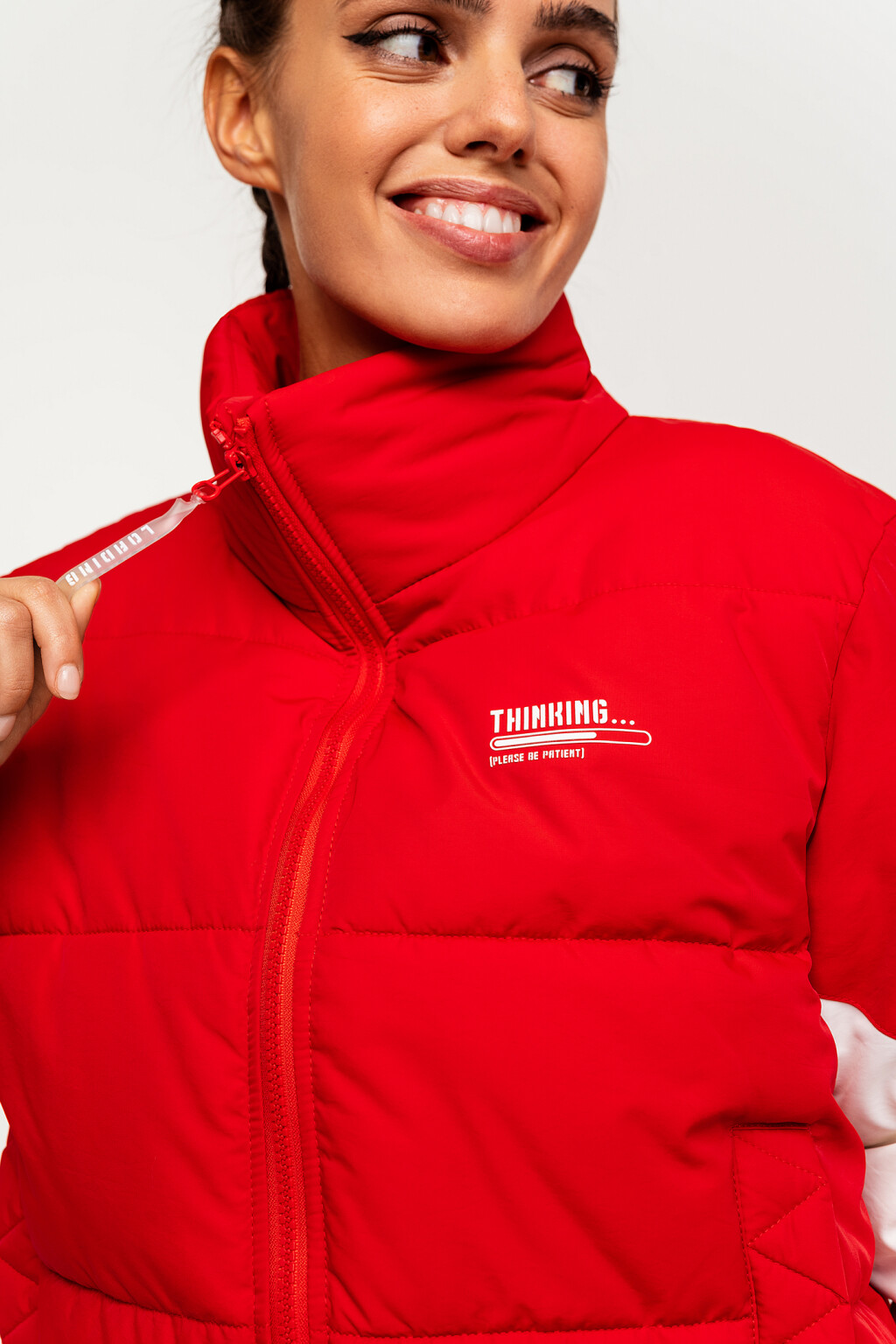 Куртка стеганая утепленная в стиле колор-блок - цвет красный - 2