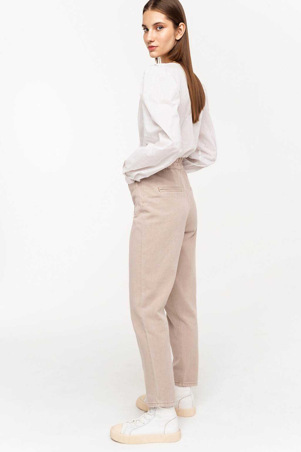 блузка на запах с кружевом и объемными рукавами - цвет белый - 2