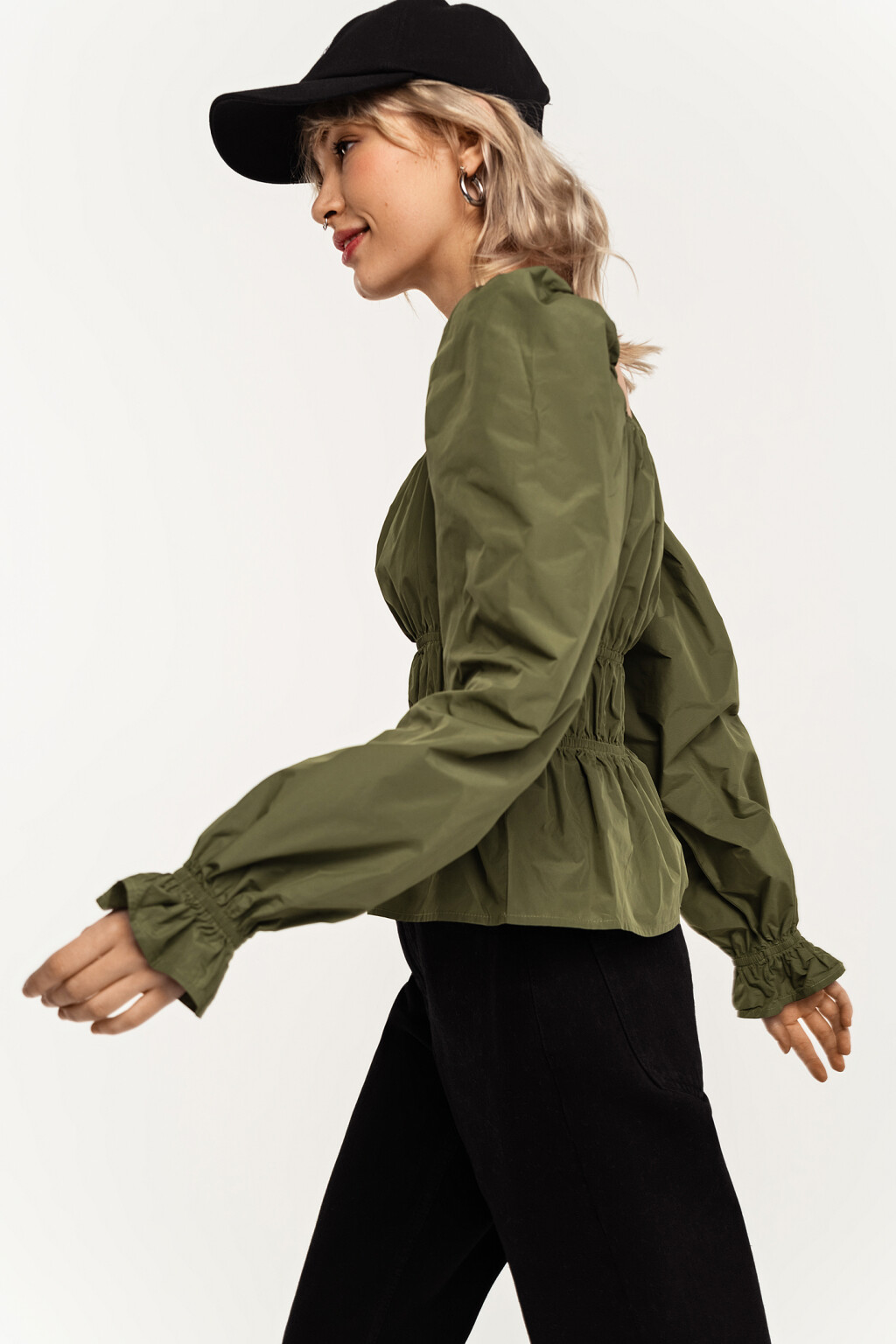 блузка с пышными рукавами и присборенным лифом - цвет зеленый - 4