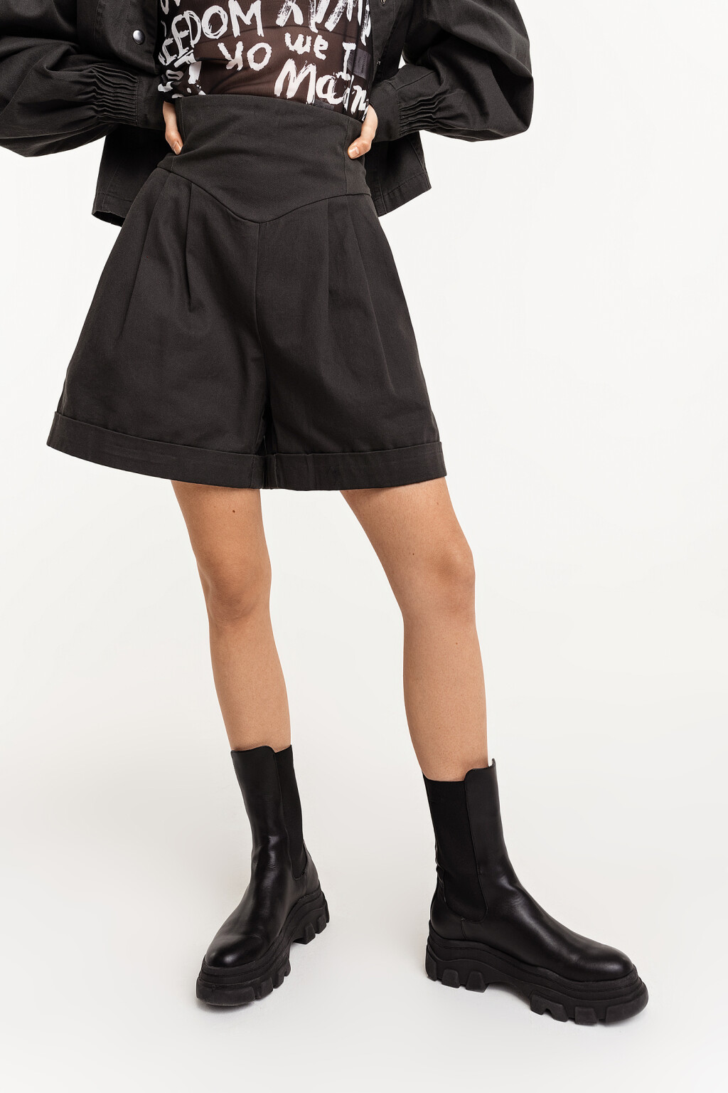 Шорты хлопковые  а-силуэта с отворотами - цвет серый - 3