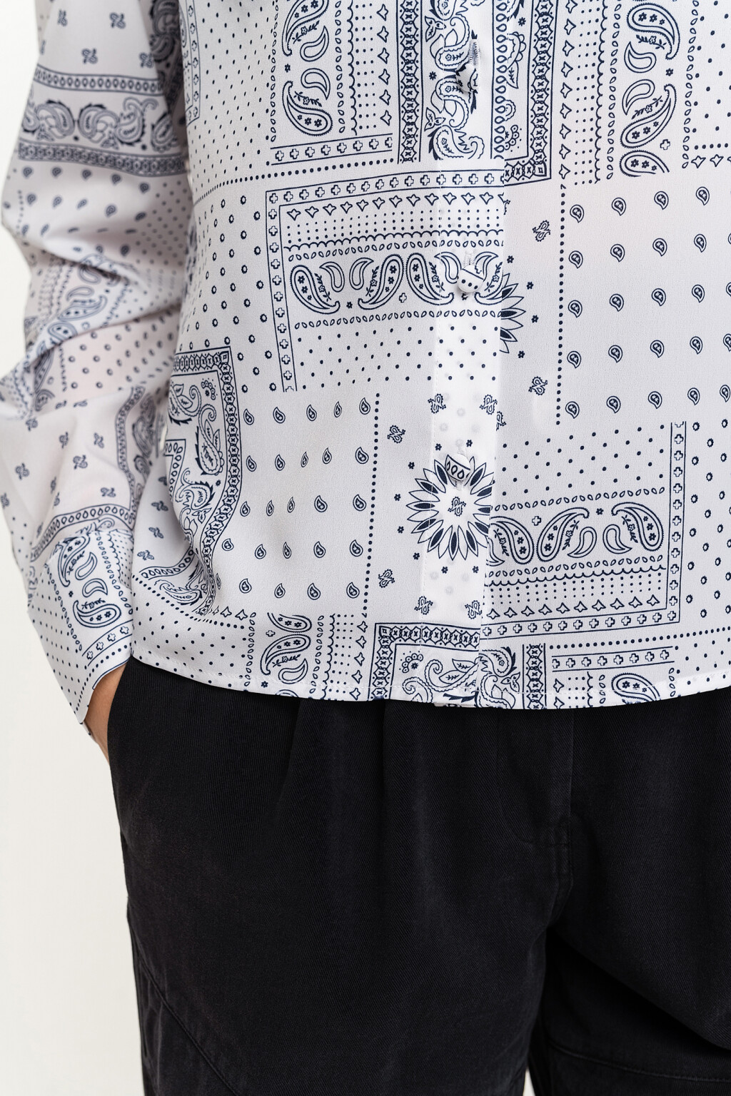 блузка свободного кроя с отложным воротником и удлиненной спинкой - цвет белый - 3