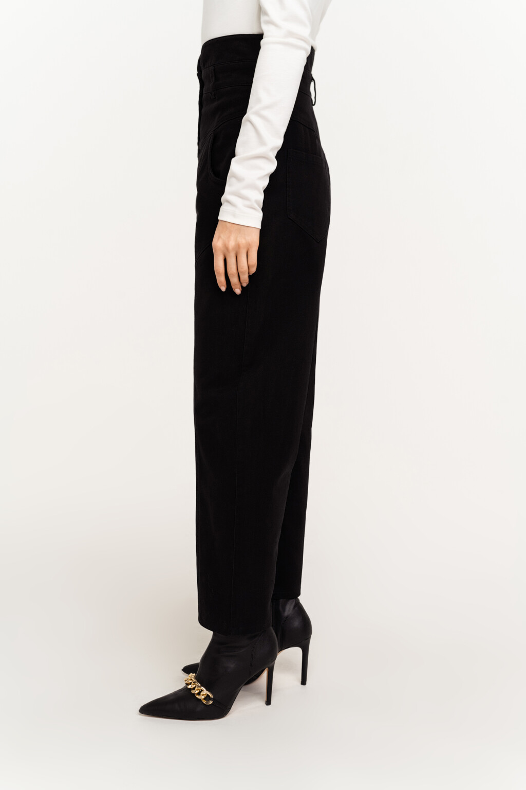 брюки-бананы классические черные на пуговицах - цвет черный - 4