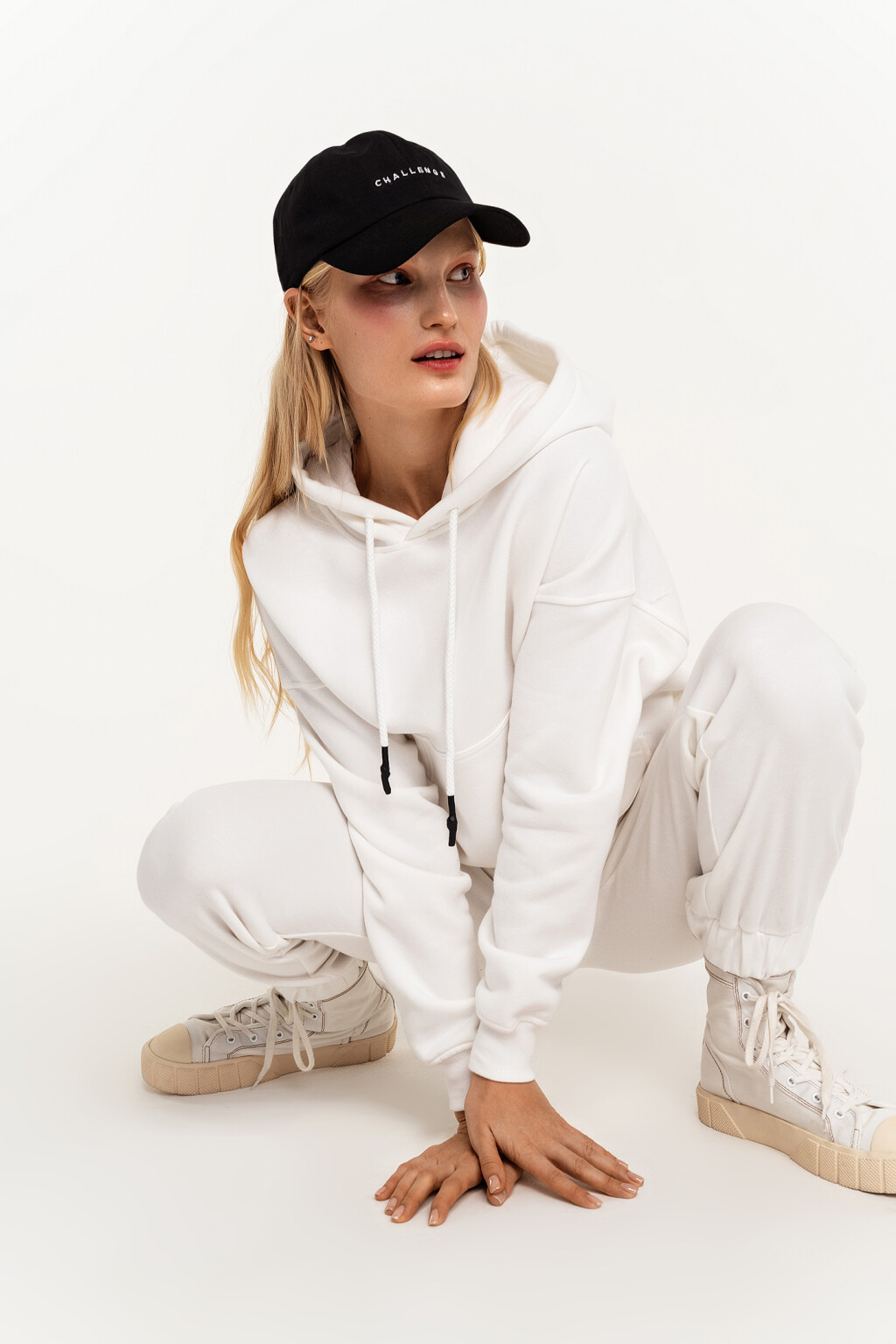 Худи хлопковая короткая с начесом - цвет белый - 5