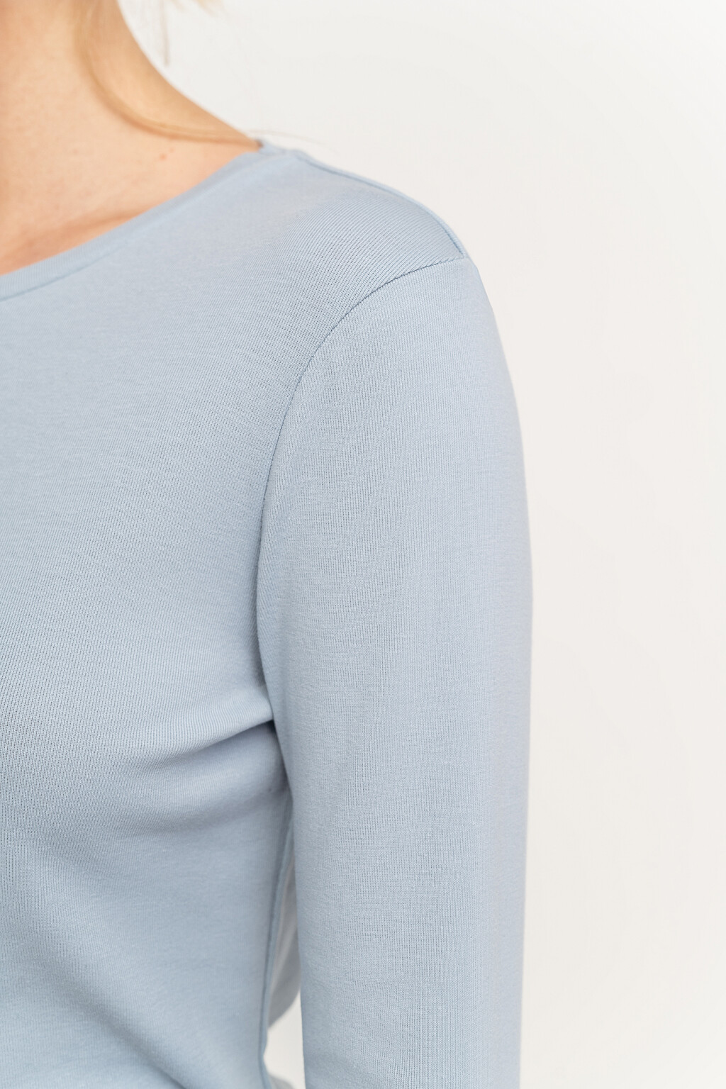 Лонгслив хлопковый с круглым вырезом - цвет голубой - 3