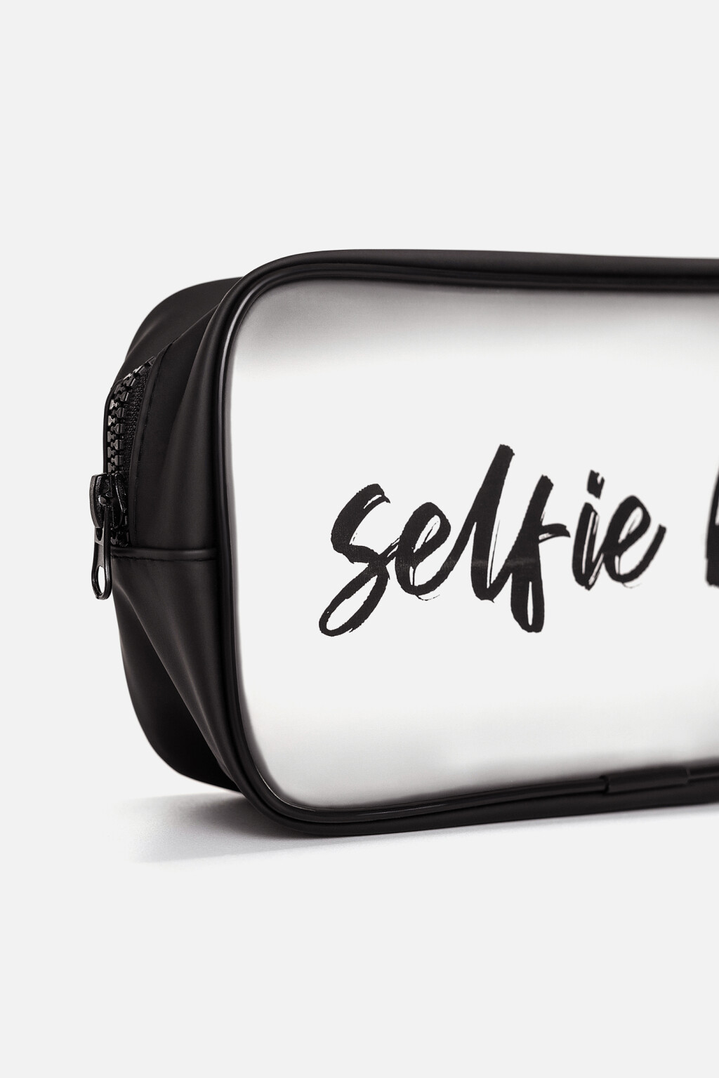 Косметичка прозрачная с надписью - цвет черный - 1