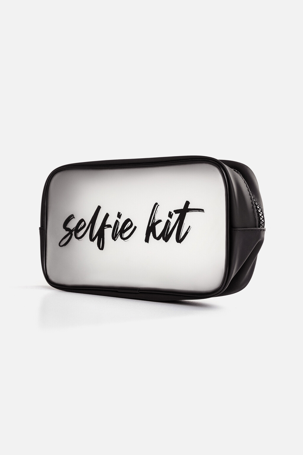 Косметичка прозрачная с надписью - цвет черный - 2