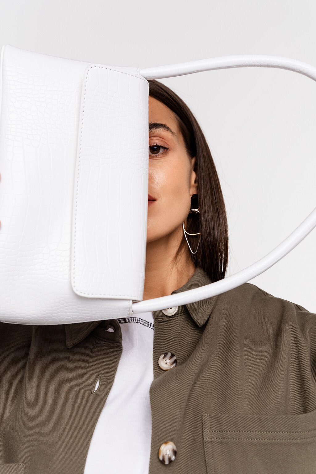 Сумка-багет из искусственной крокодиловой кожи - цвет белый - 3