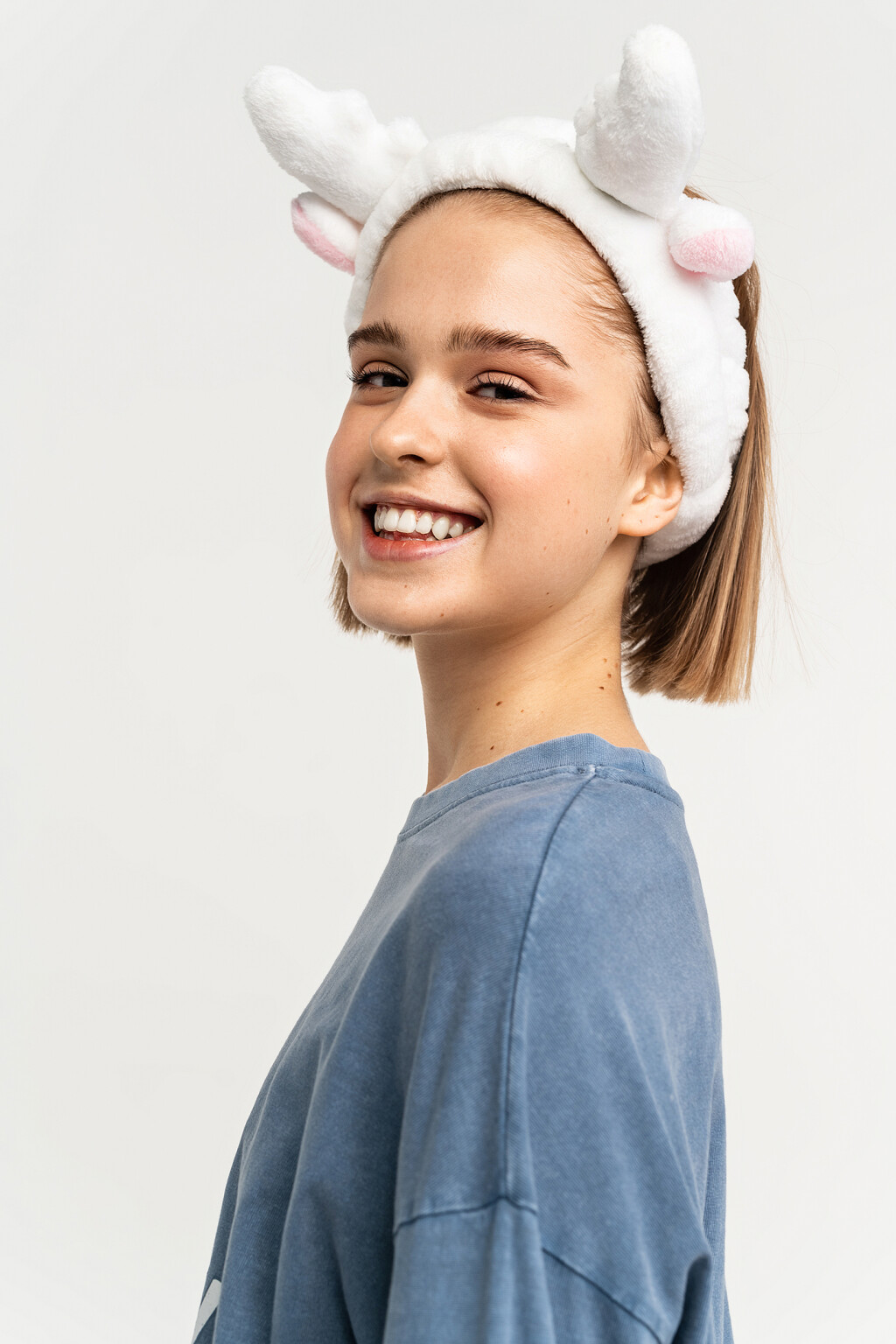 Повязка на голову с оленьими рожками - цвет белый - 1