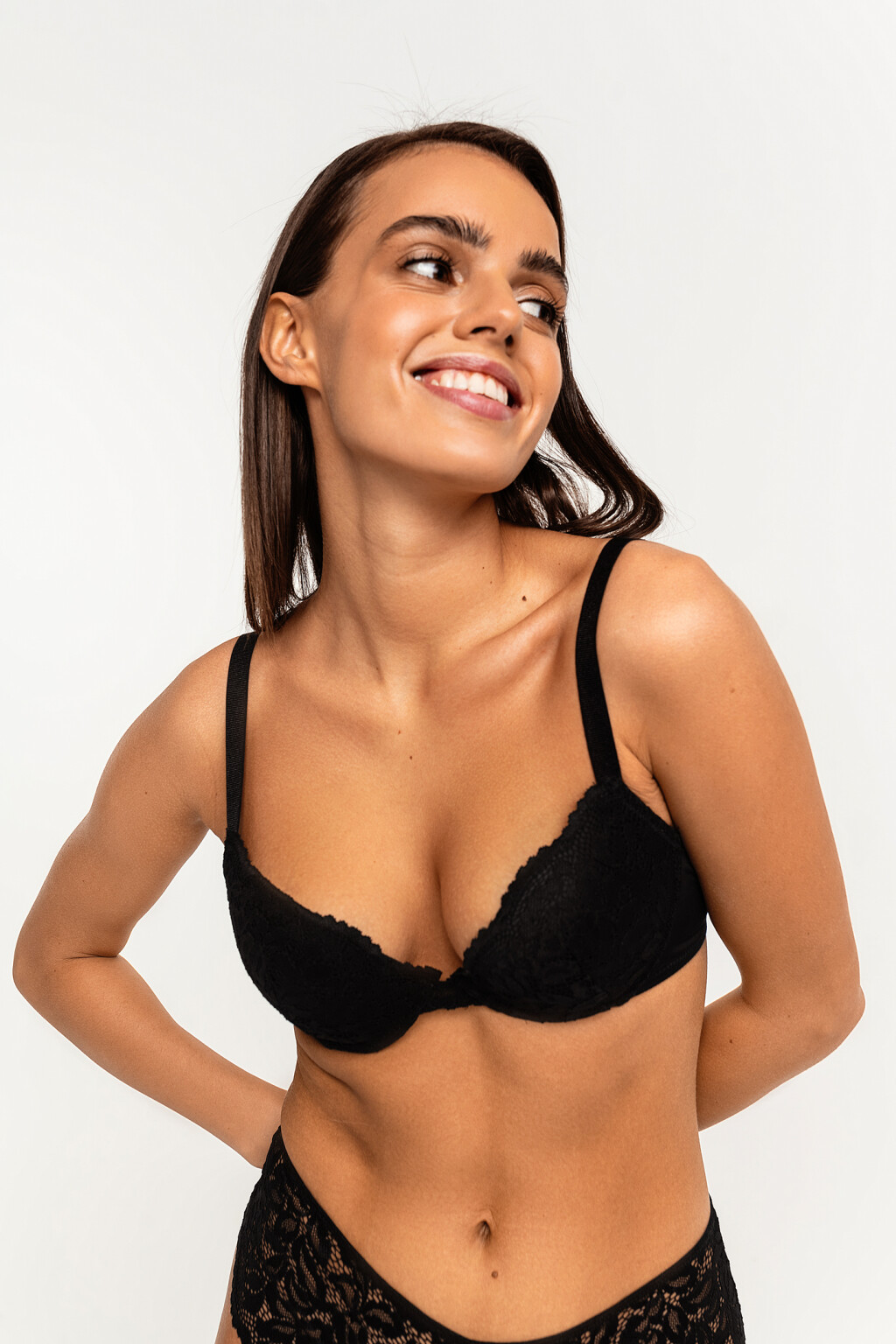 Бюстгальтер кружевной на регулируемых бретелях - цвет черный - 2