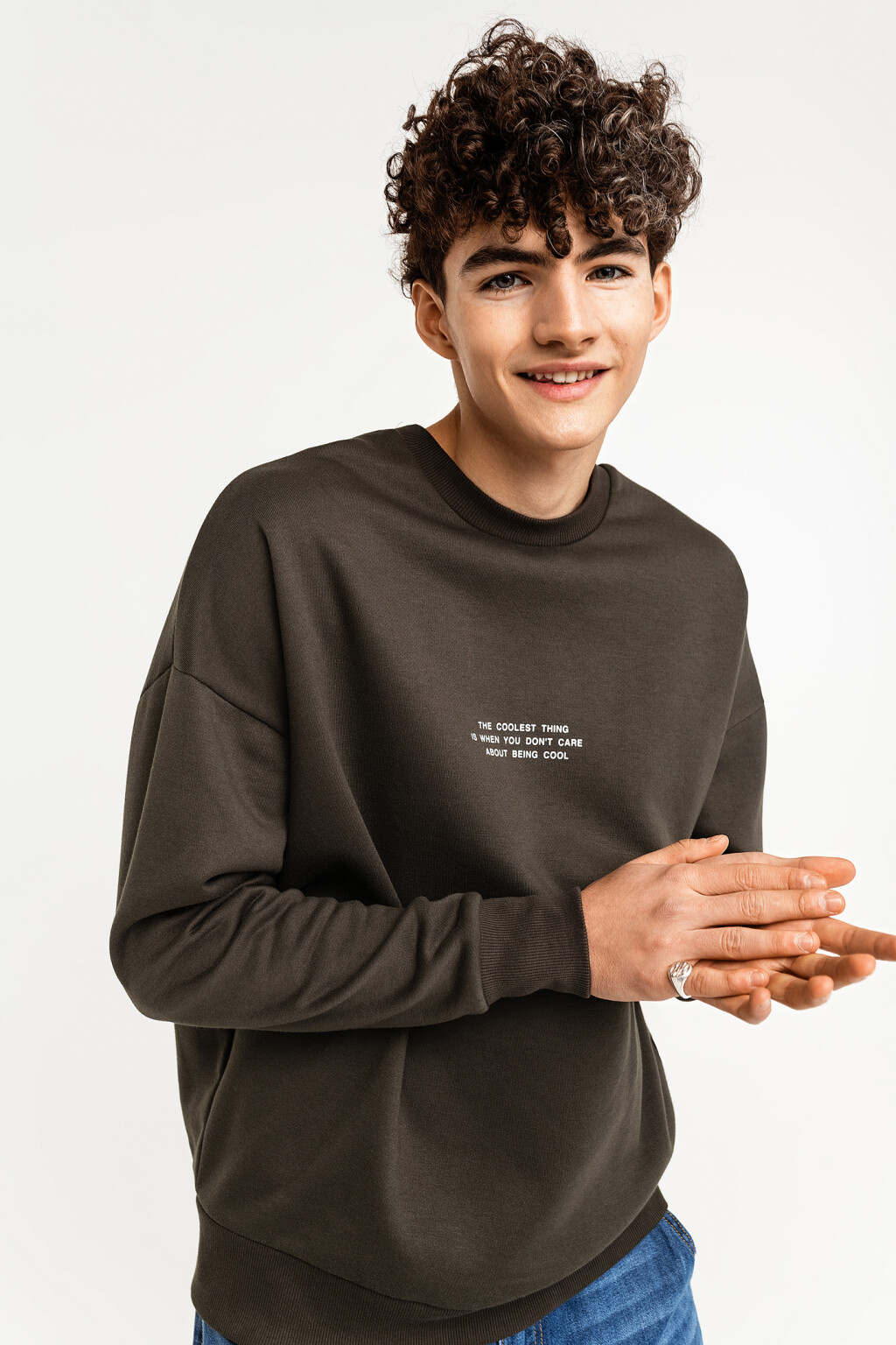 Свитшот свободного кроя с принтом-надписью - цвет зеленый - 4