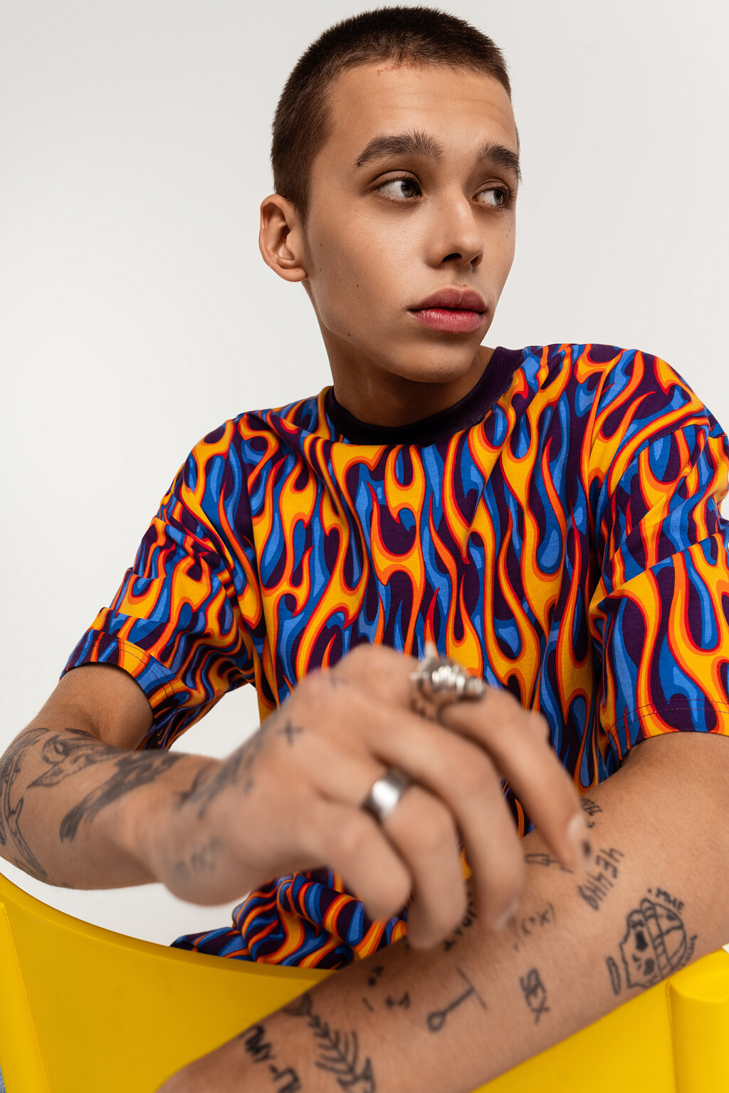 Футболка хлопковая oversize с ярким принтом - цвет белый - 1