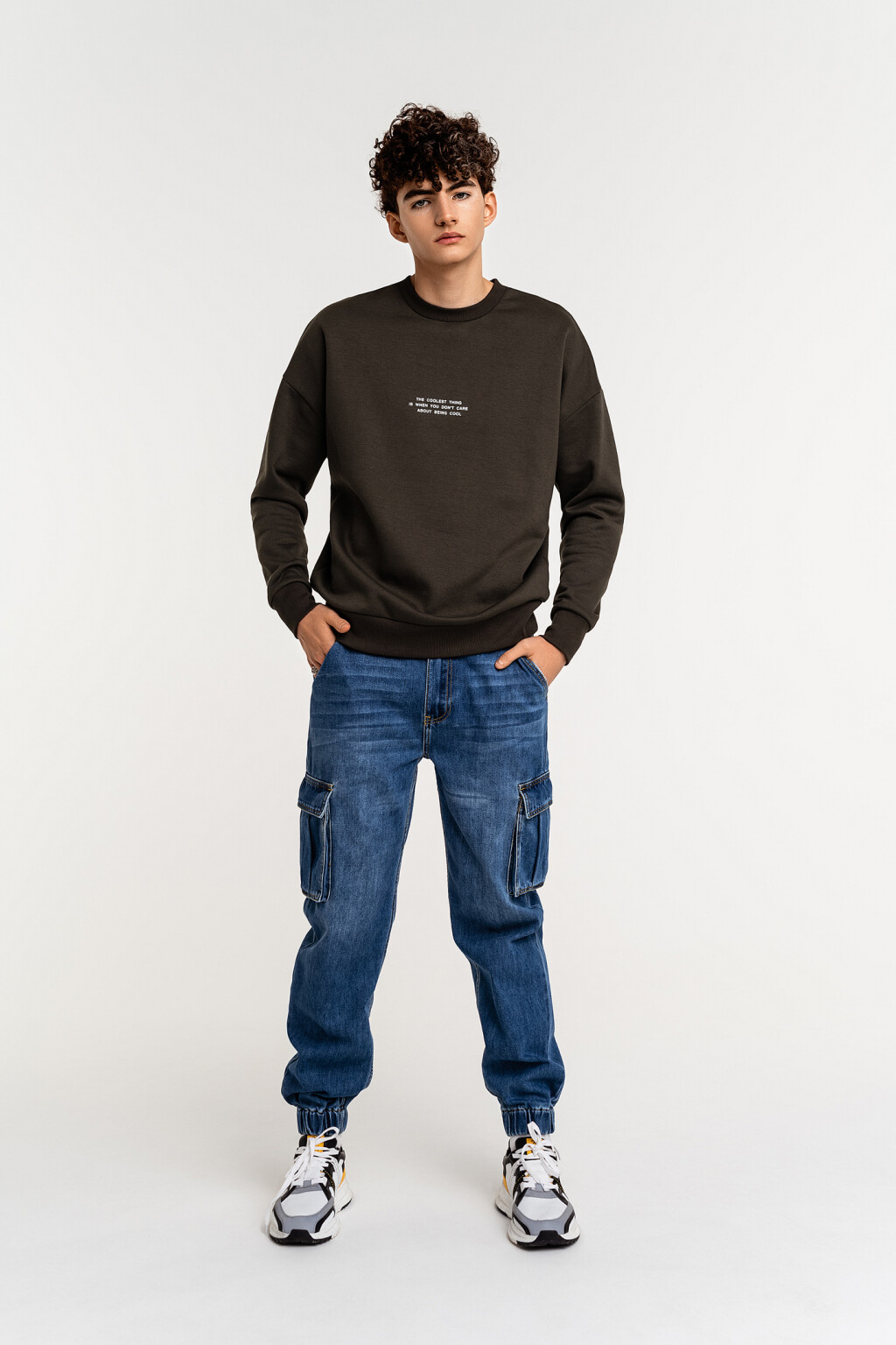 Джинсы-джоггеры с карманами карго - цвет голубой - 1