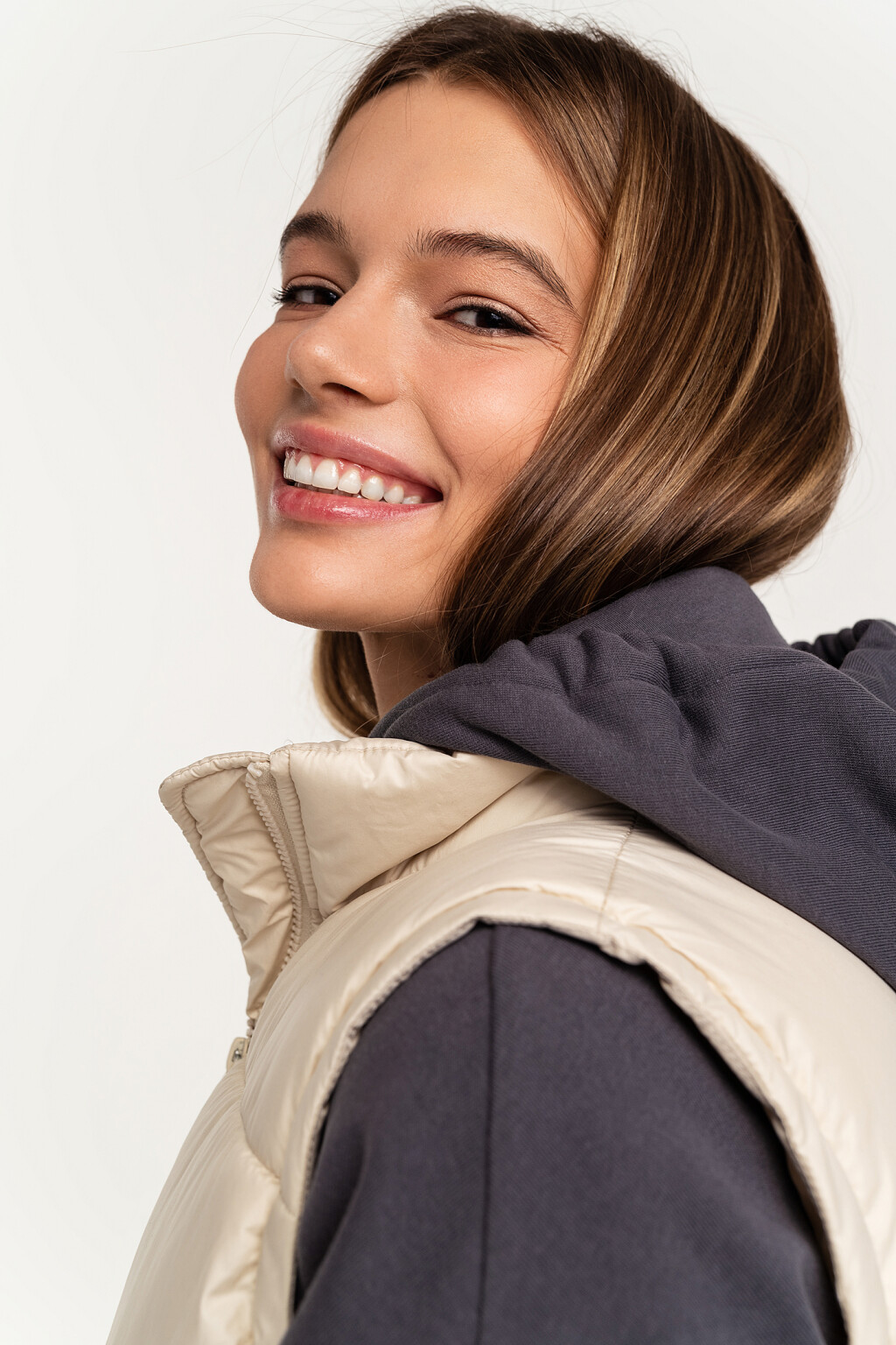 Жилет стеганый утепленный - цвет бежевый - 2