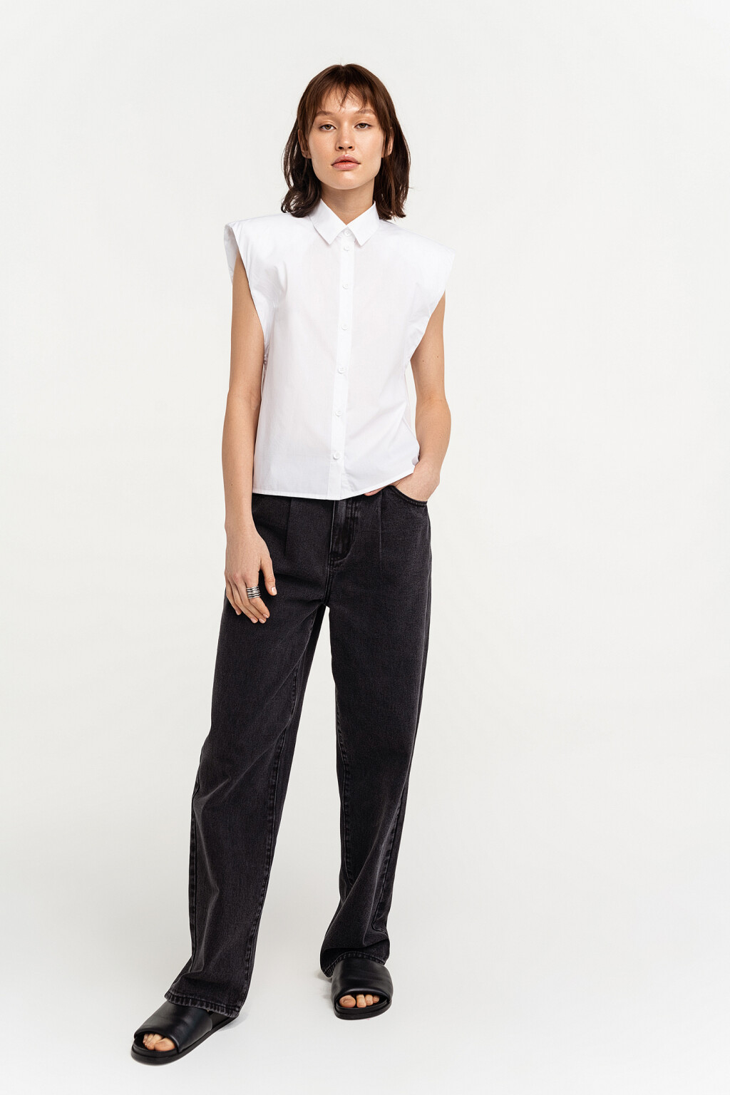 Рубашка хлопковая без рукавов с подплечниками - цвет белый - 2