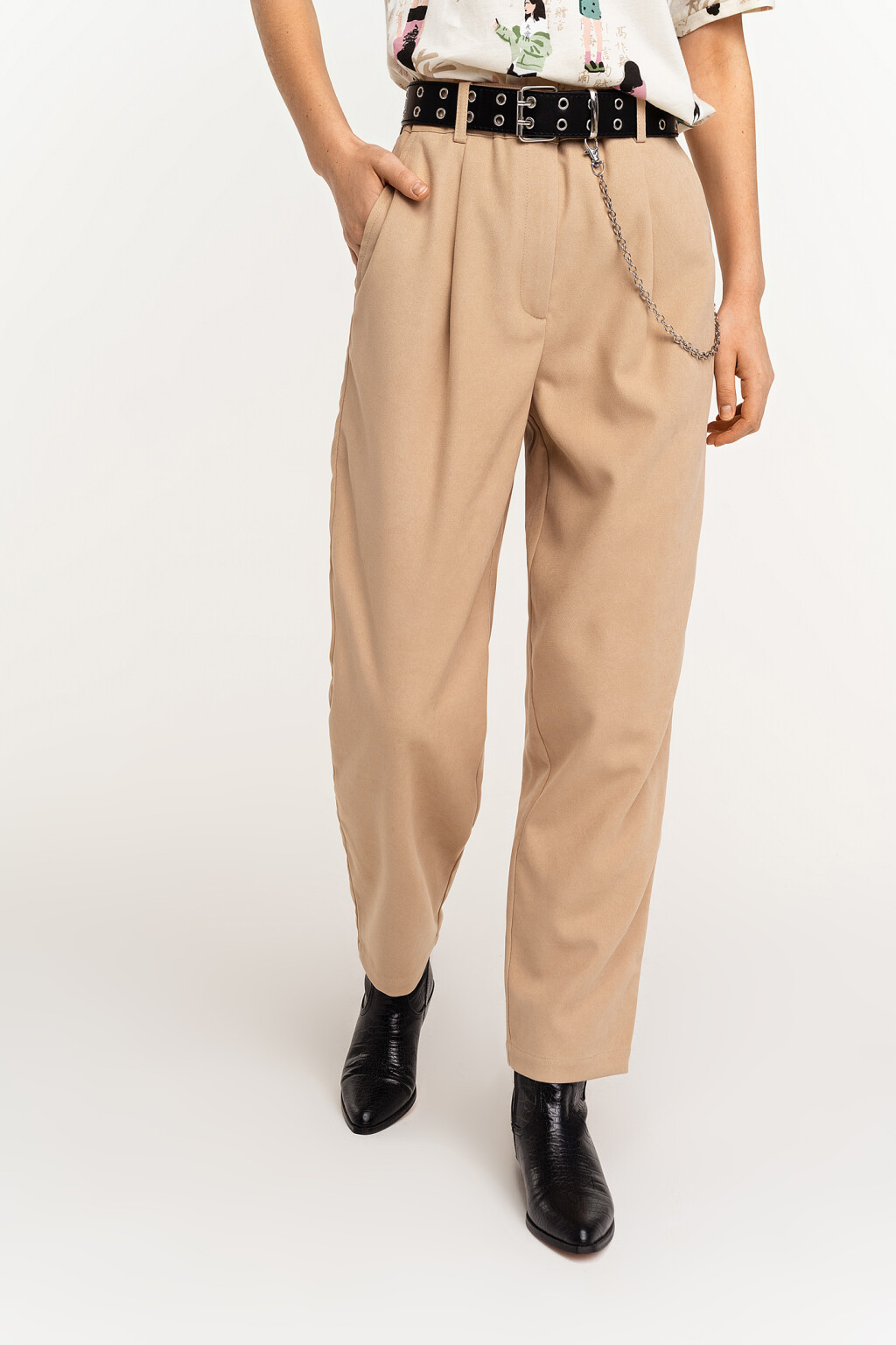 Брюки-бананы из плотной ткани в рубчик - цвет бежевый - 1