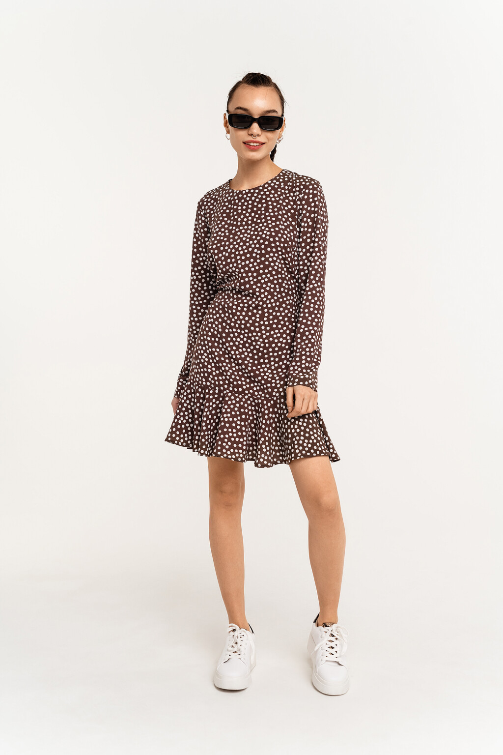 платье с воланом и открытой спиной - цвет коричневый - 1