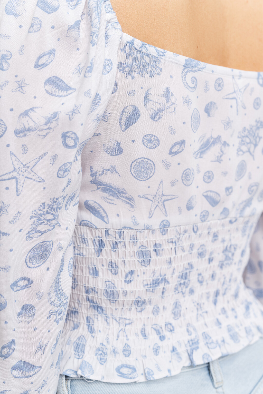 блузка укороченная вискозная с резинкой на талии - цвет белый - 5