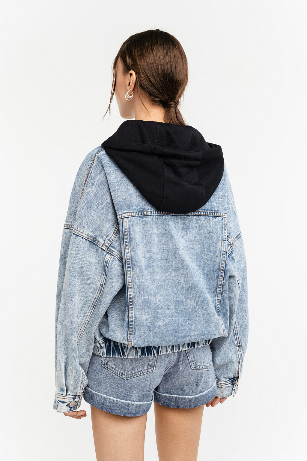 куртка джинсовая женская - цвет голубой - 4