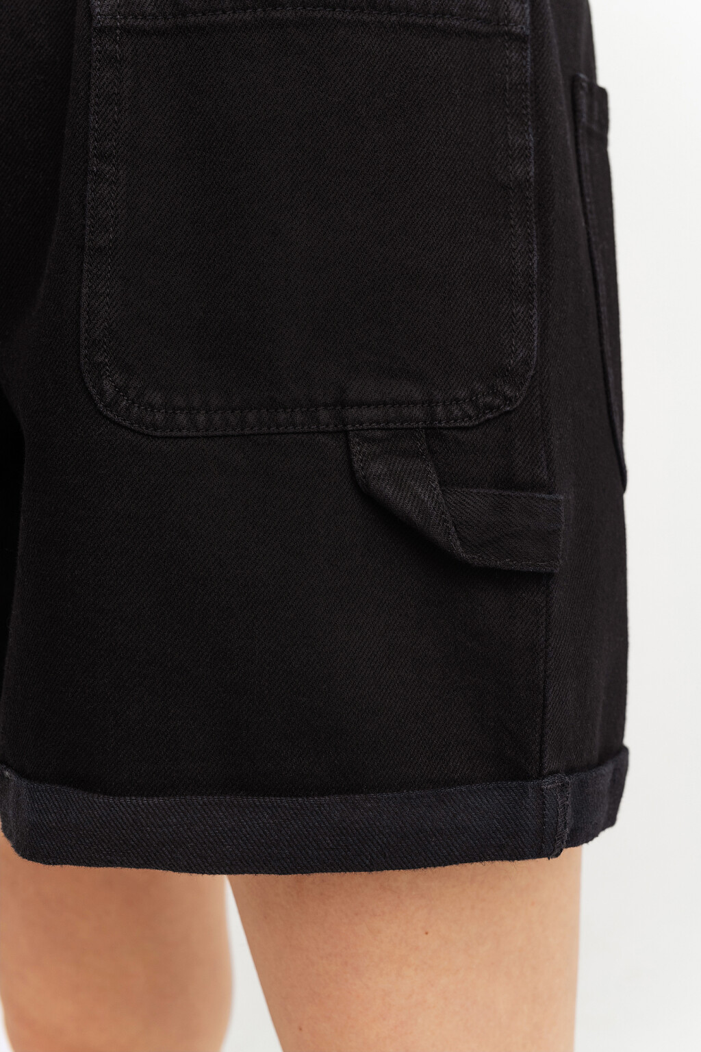 Шорты джинсовые paperbag с ремнем - цвет черный - 5