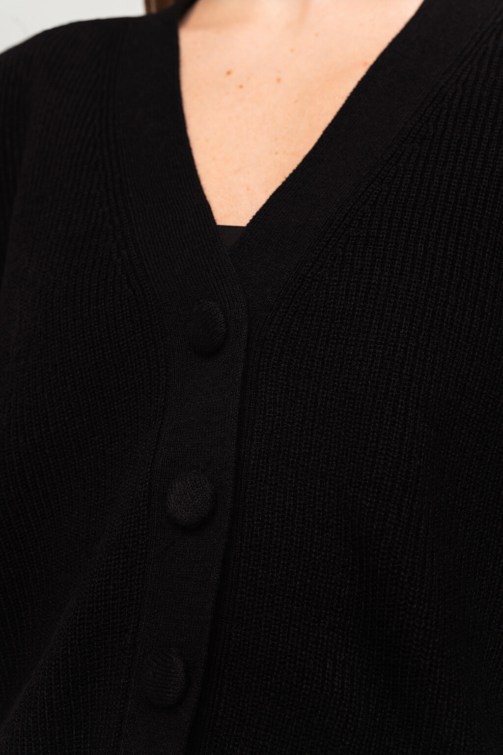 кардиган на пуговицах с v-образным вырезом - цвет черный - 5