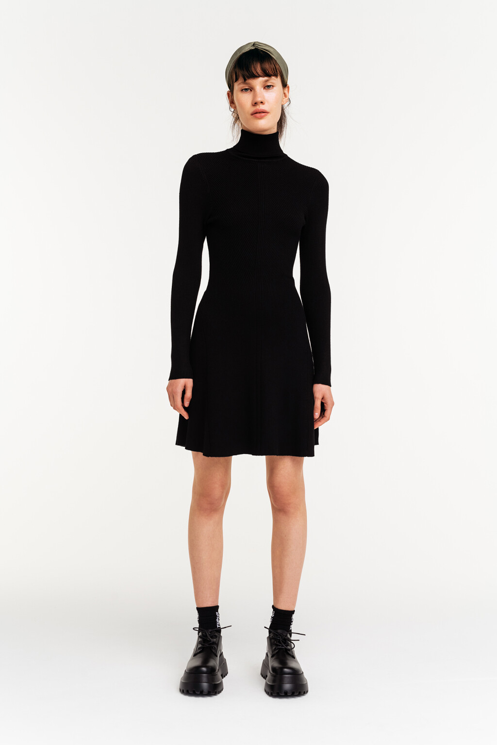 платье женское - цвет черный - 1