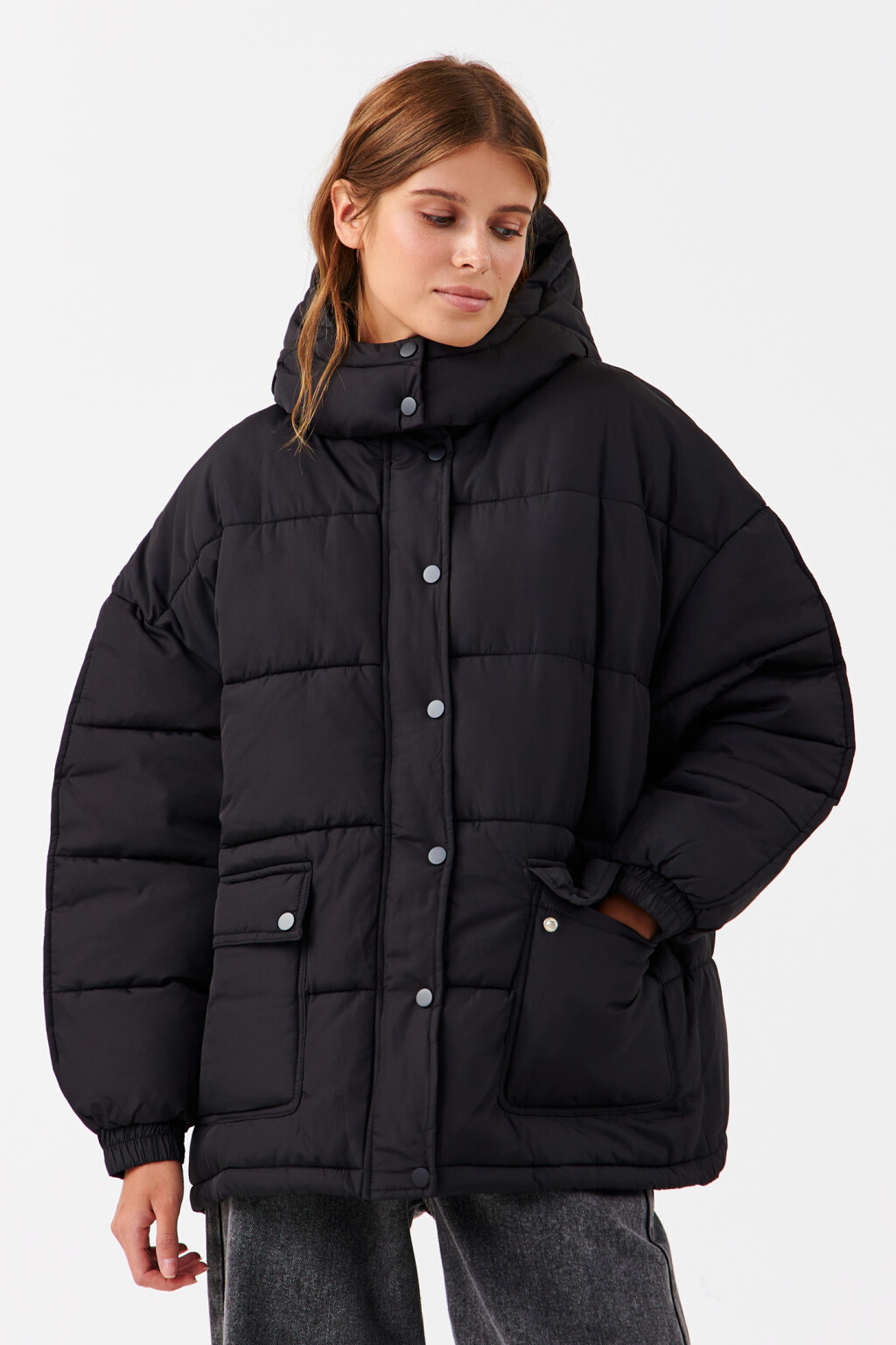 Пуховик oversize с капюшоном - цвет черный - 1