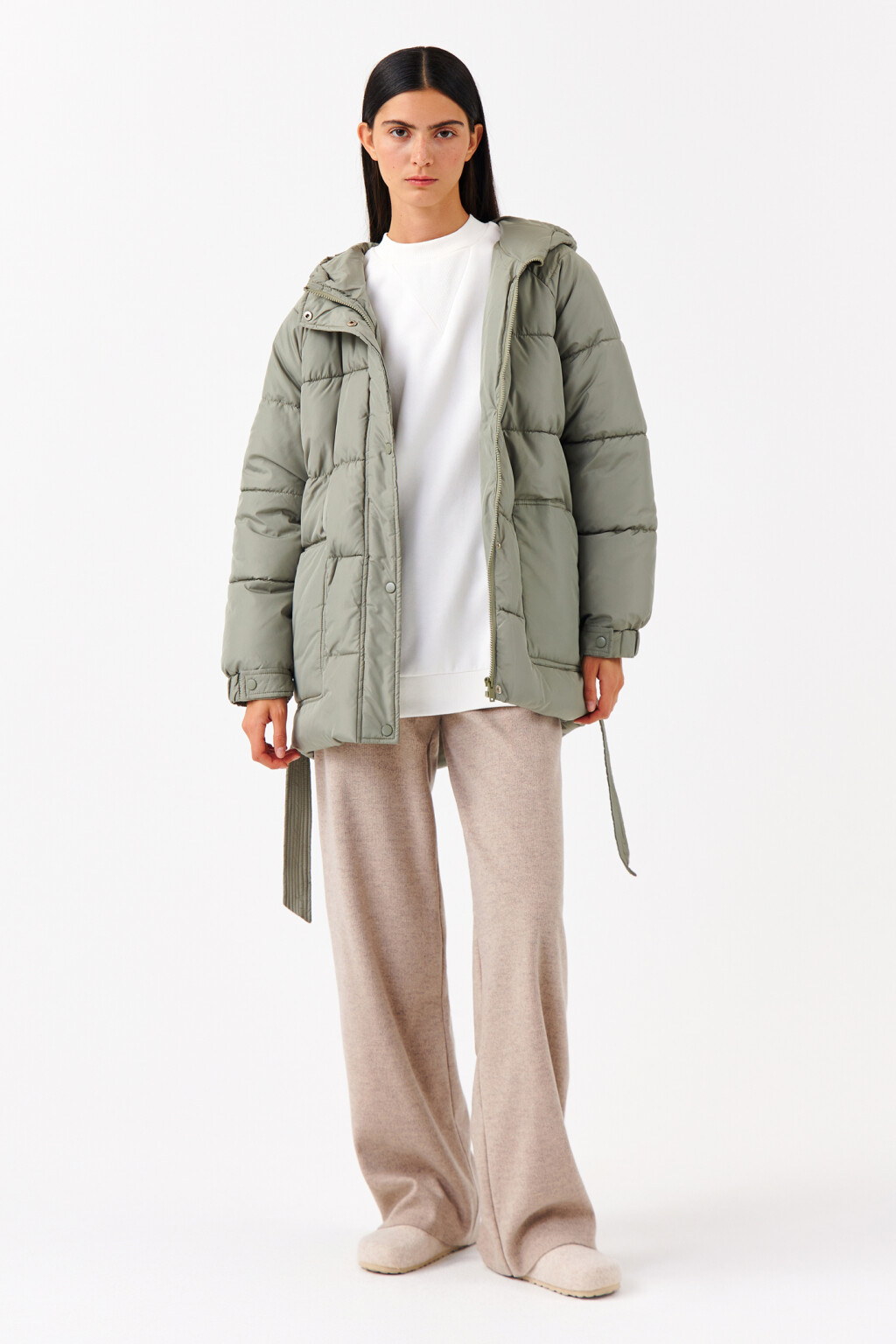 Пуховик стеганый с поясом и капюшоном - цвет зеленый - 4