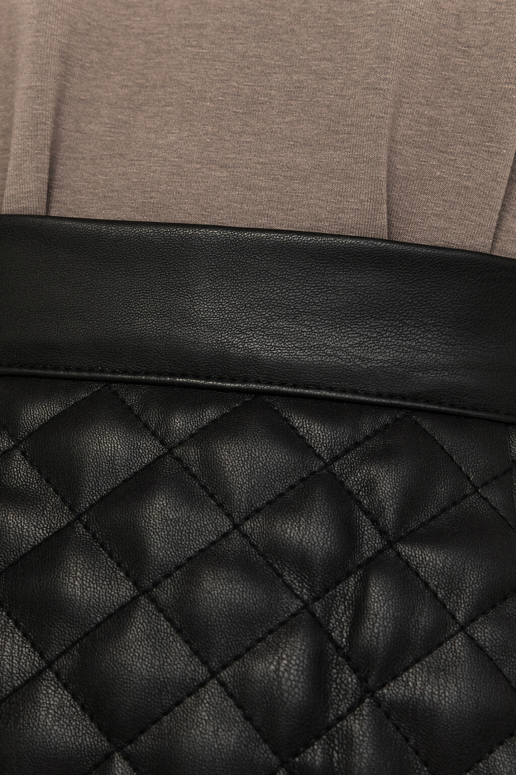 Юбка-трапеция из искусственной кожи - цвет черный - 7