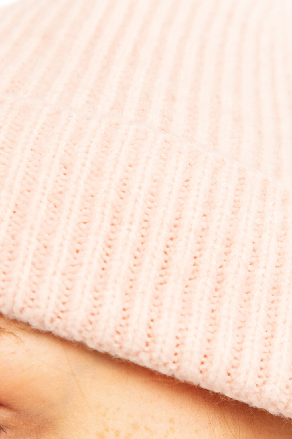 шапка женская - цвет бежевый - 3