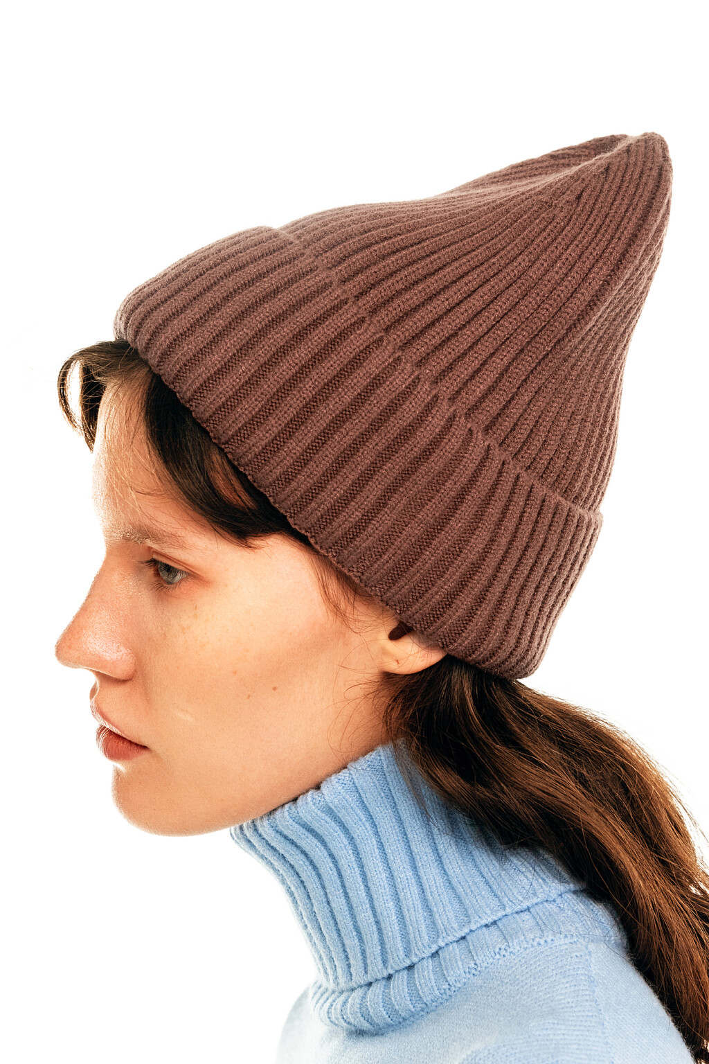 Шапка бини в рубчик - цвет коричневый - 1