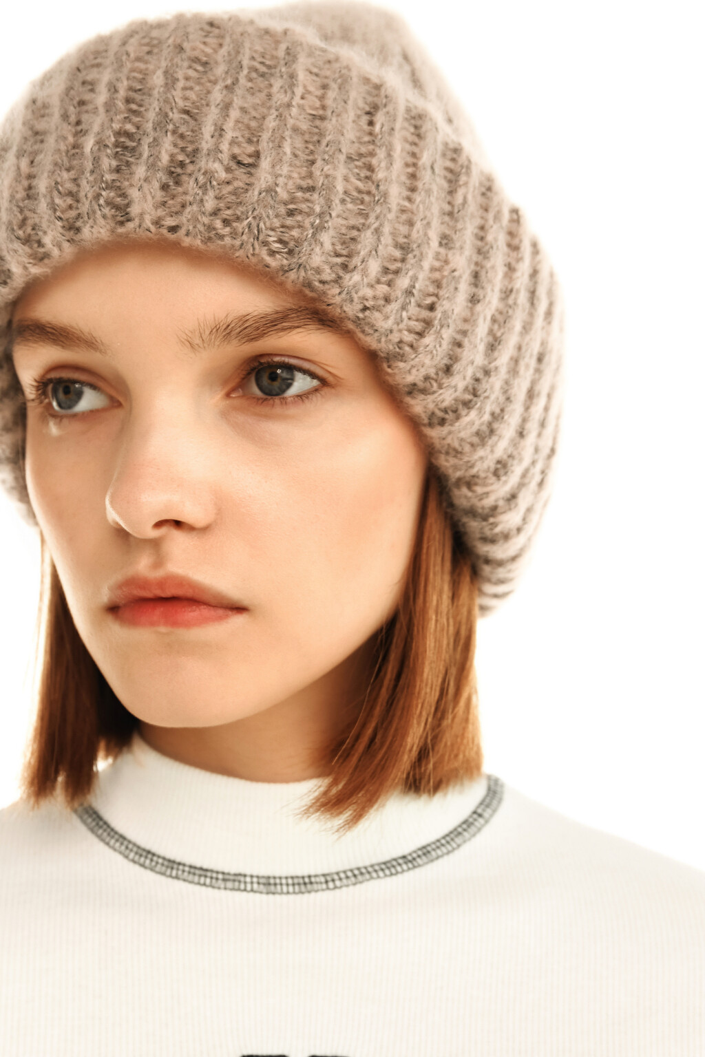 Шапка бини с объемным отворотом - цвет розовый - 2