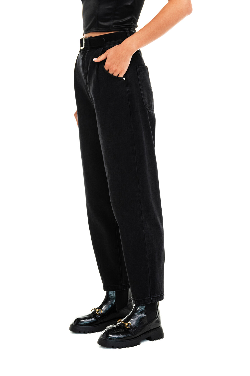 Джинсы-бананы с бархатным ремнем - цвет черный - 1
