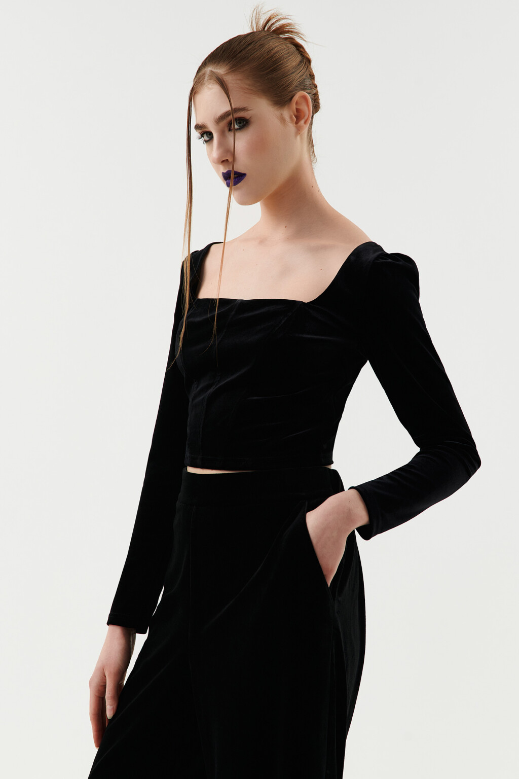 Блузка-корсет из бархата - цвет черный - 3