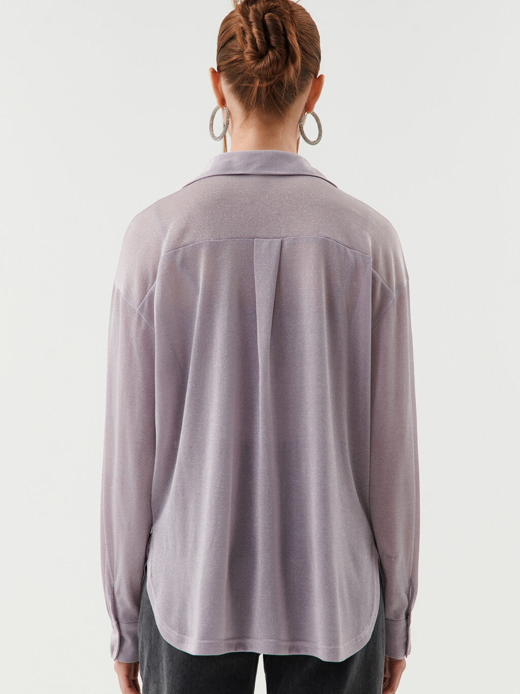 Рубашка oversize с люрексом - цвет сиреневый - 4