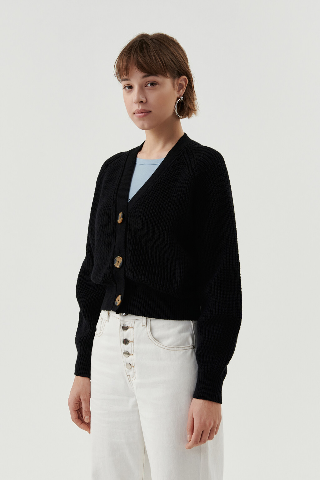 Кардиган вязаный на пуговицах - цвет черный - 3