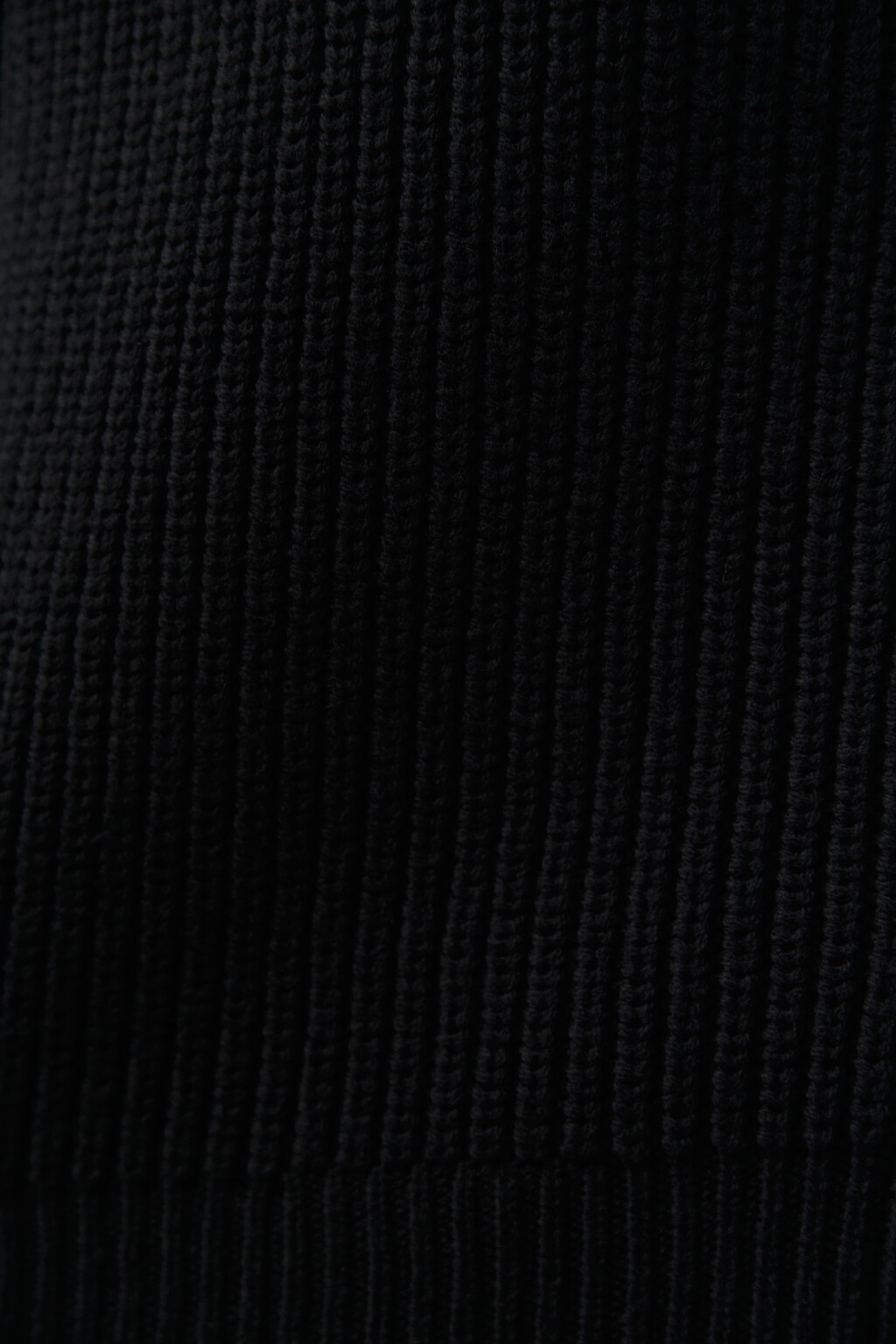Кардиган вязаный на пуговицах - цвет черный - 5