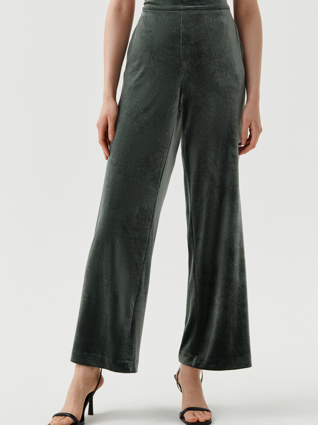 Брюки бархатные на эластичном поясе - цвет зеленый - 3