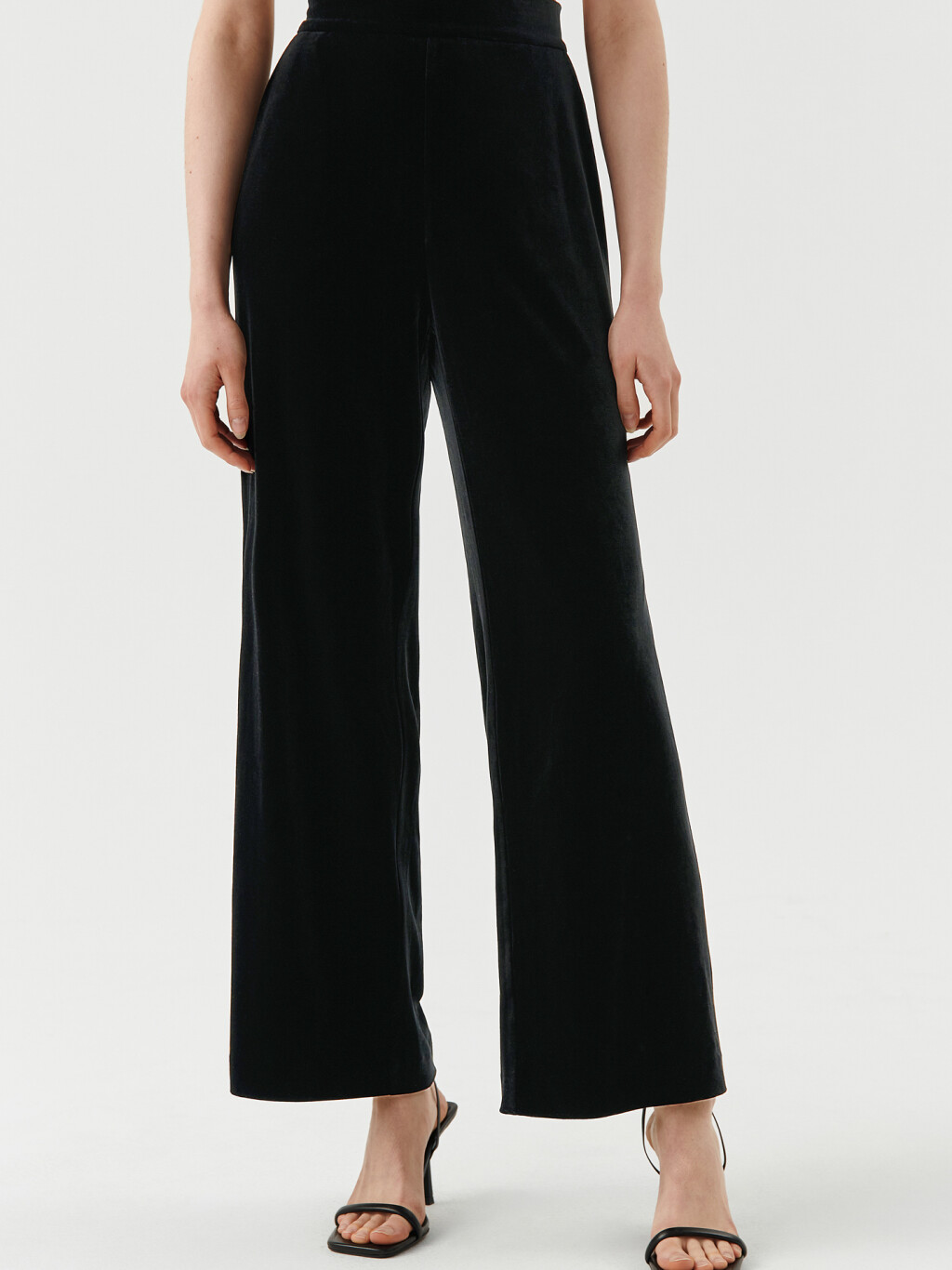 Брюки бархатные на эластичном поясе - цвет черный - 1